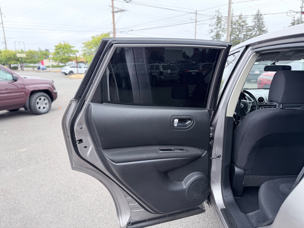 Photo 16 of this NISSAN ROGUE
