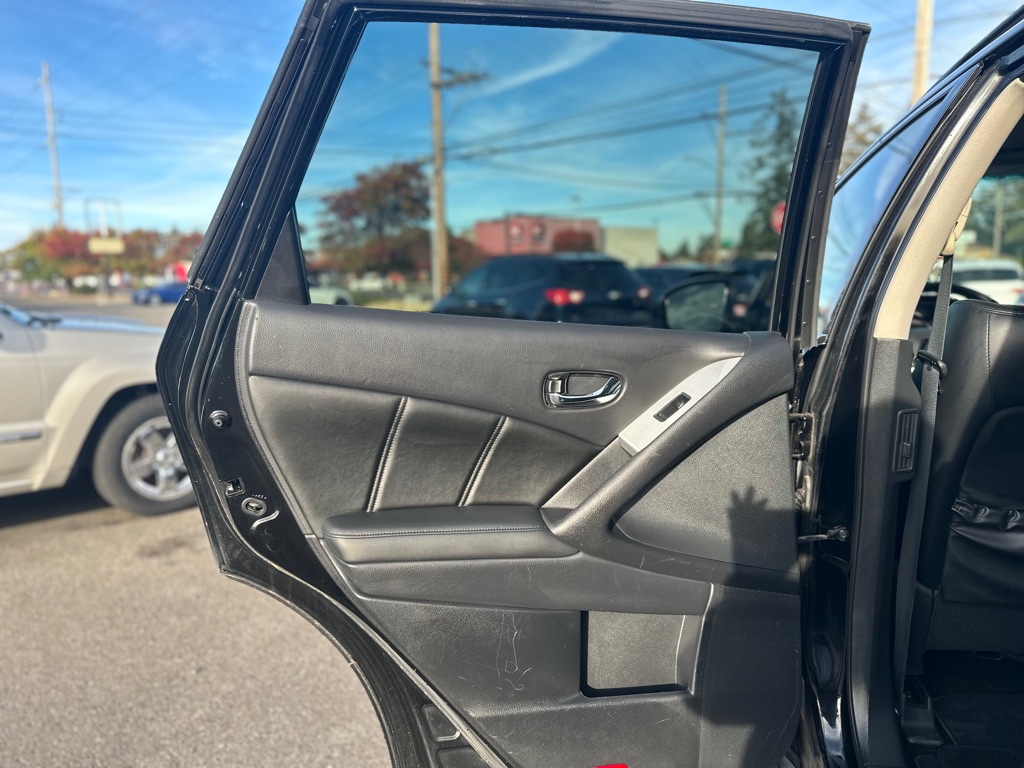 Photo 18 of this NISSAN MURANO