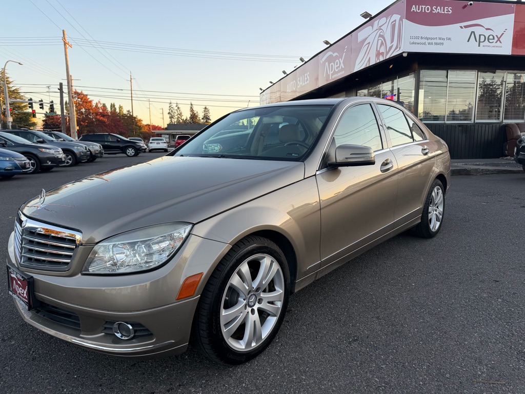 Photo 10 of this MERCEDES-BENZ C-CLASS