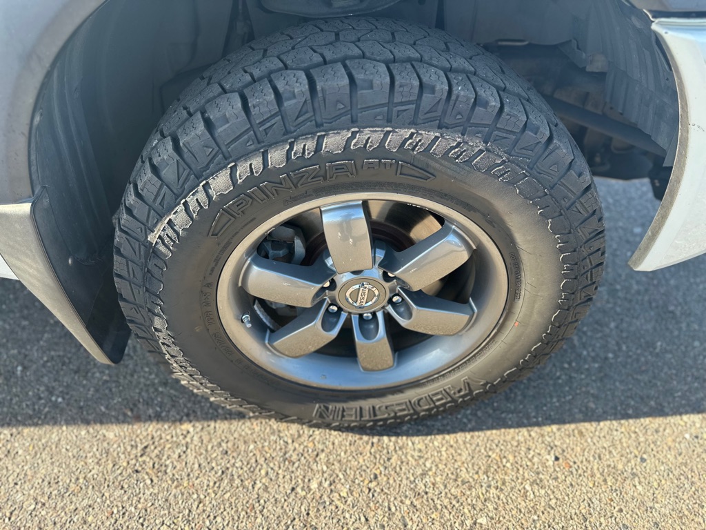 Photo 24 of this NISSAN TITAN