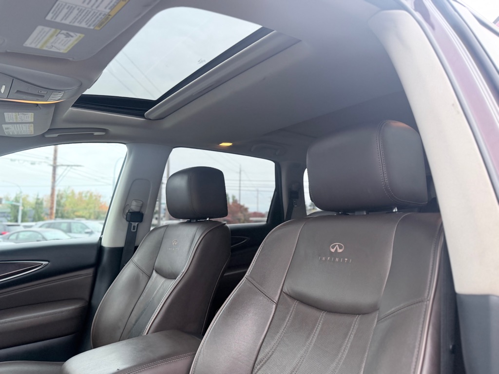 Photo 13 of this INFINITI QX60