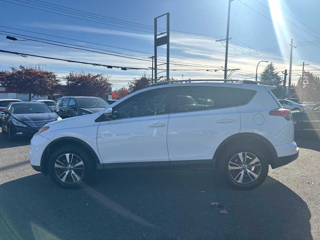 Photo 9 of this TOYOTA RAV4