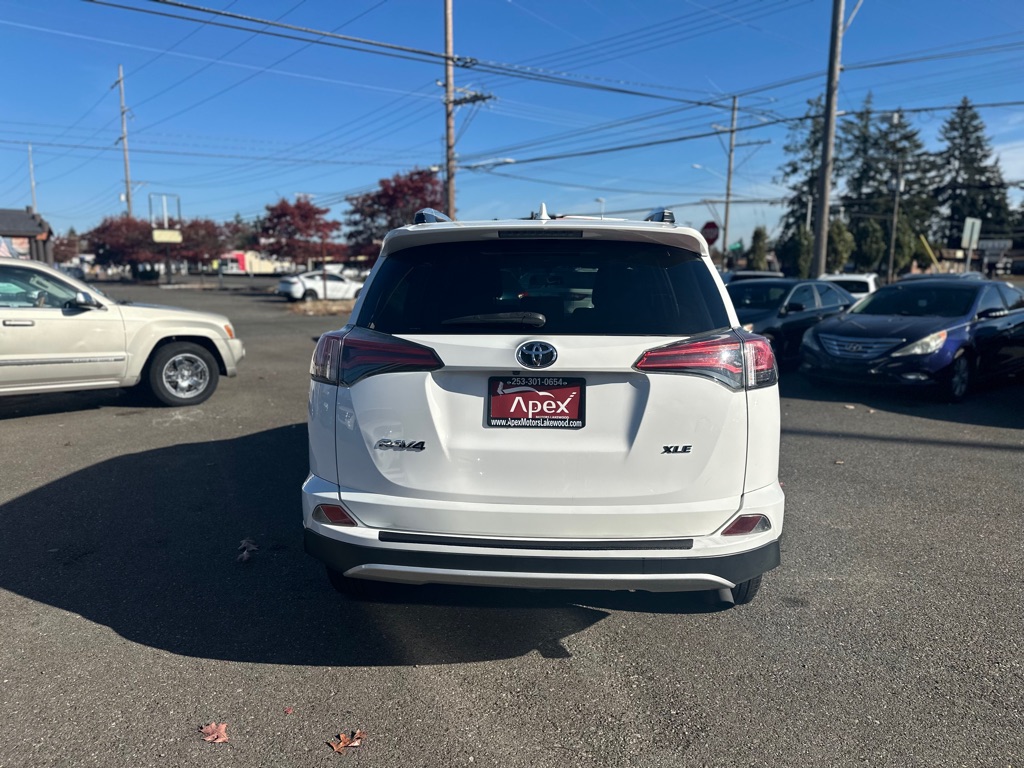 Photo 6 of this TOYOTA RAV4