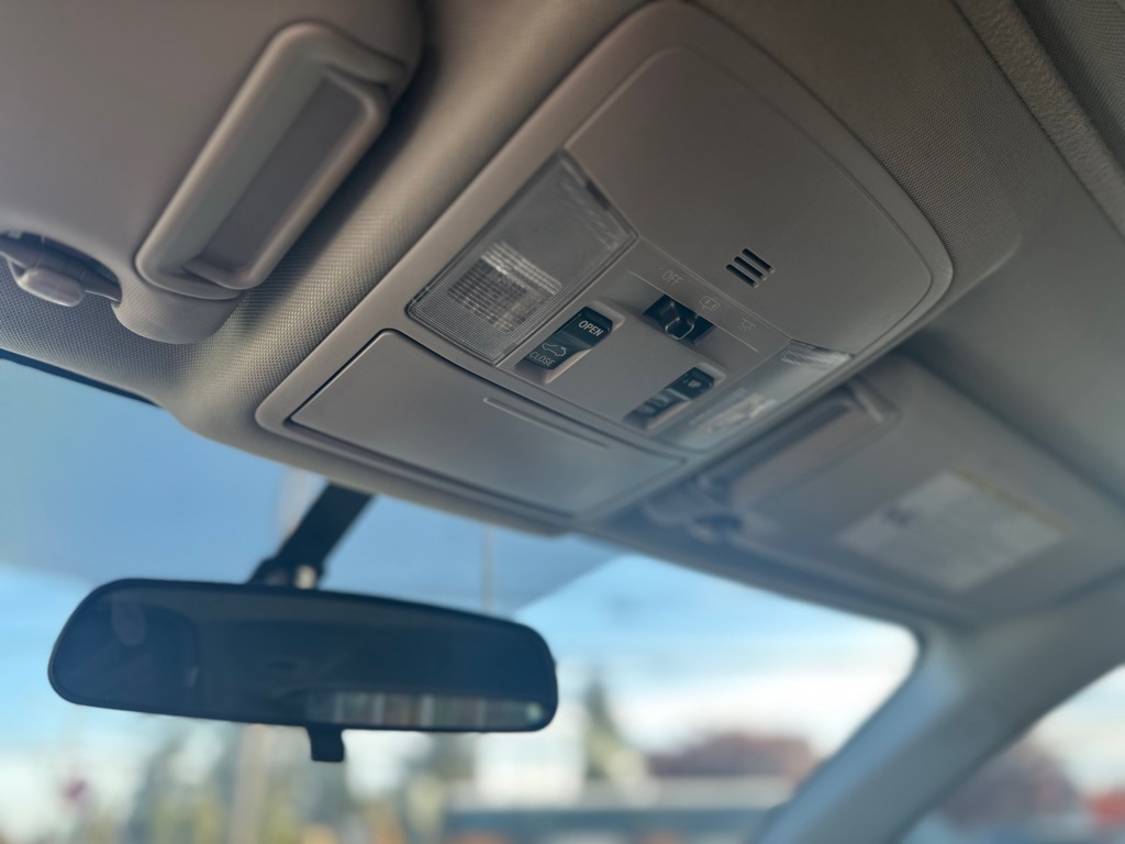 Photo 15 of this TOYOTA RAV4