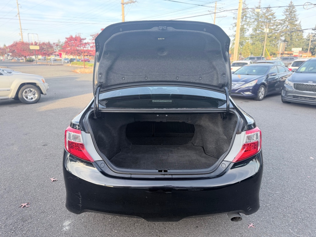 Photo 7 of this TOYOTA CAMRY