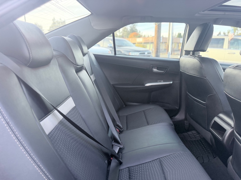 Photo 21 of this TOYOTA CAMRY