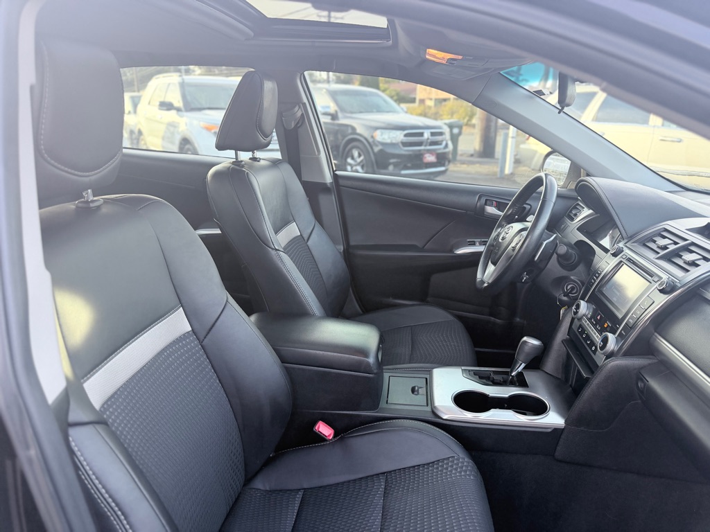 Photo 23 of this TOYOTA CAMRY
