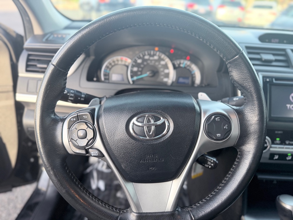 Photo 14 of this TOYOTA CAMRY