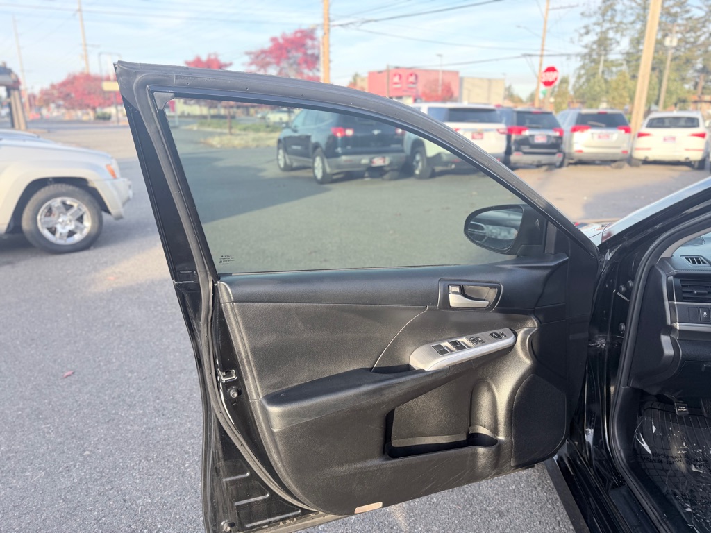 Photo 11 of this TOYOTA CAMRY