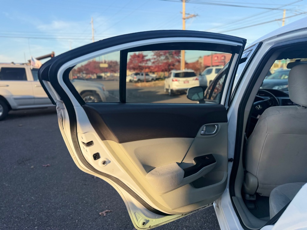 Photo 16 of this HONDA CIVIC