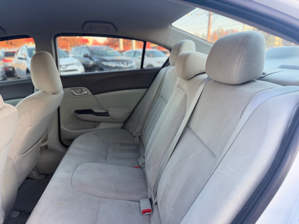 Photo 17 of this HONDA CIVIC