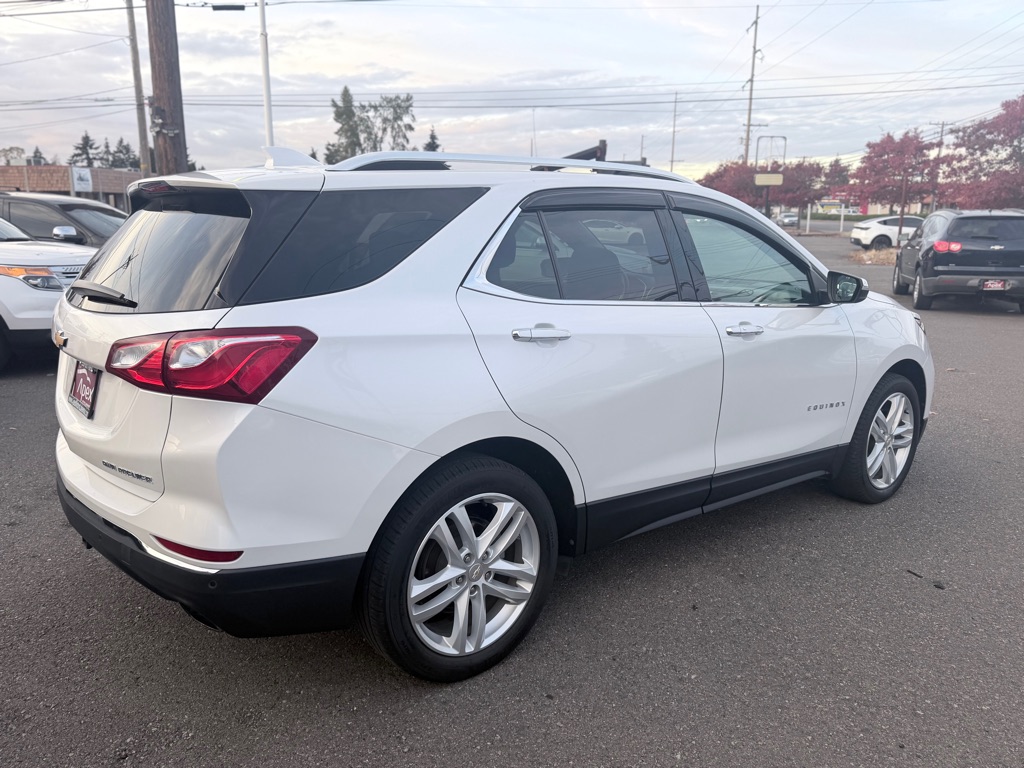 Photo 5 of this CHEVROLET EQUINOX