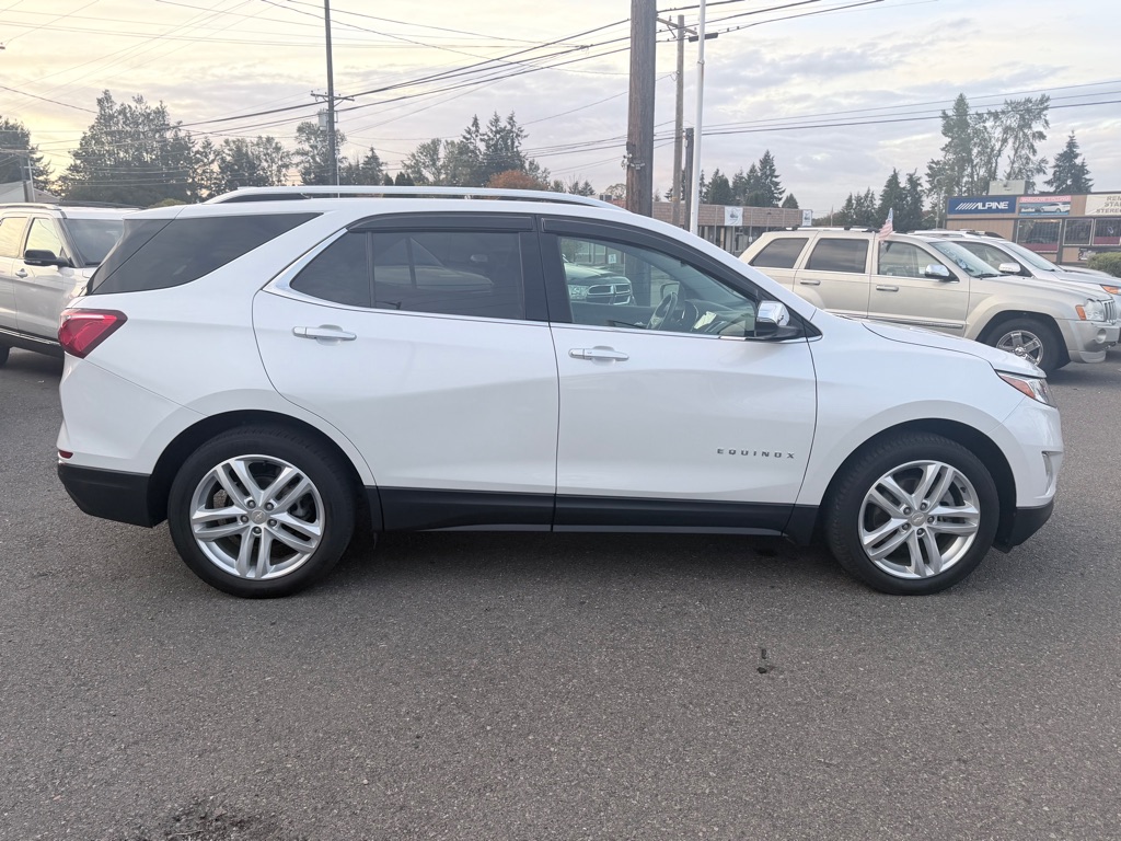 Photo 4 of this CHEVROLET EQUINOX