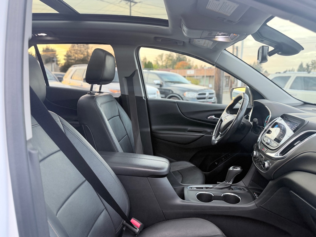 Photo 23 of this CHEVROLET EQUINOX