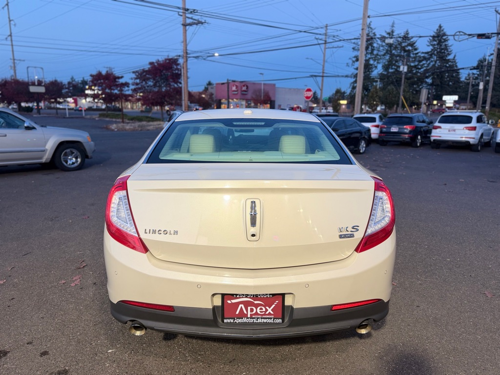 Photo 6 of this LINCOLN MKS