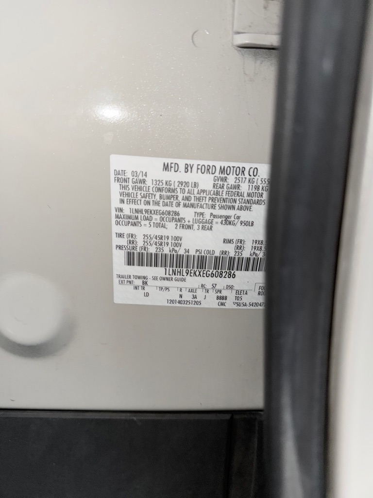 Photo 25 of this LINCOLN MKS