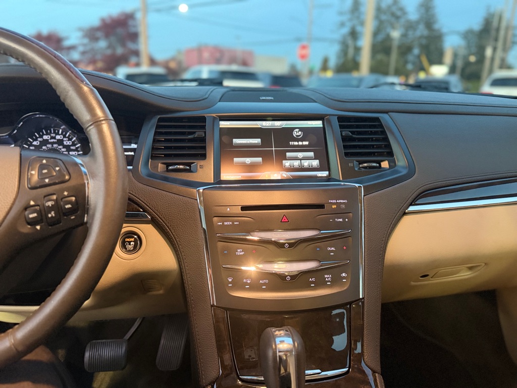 Photo 17 of this LINCOLN MKS