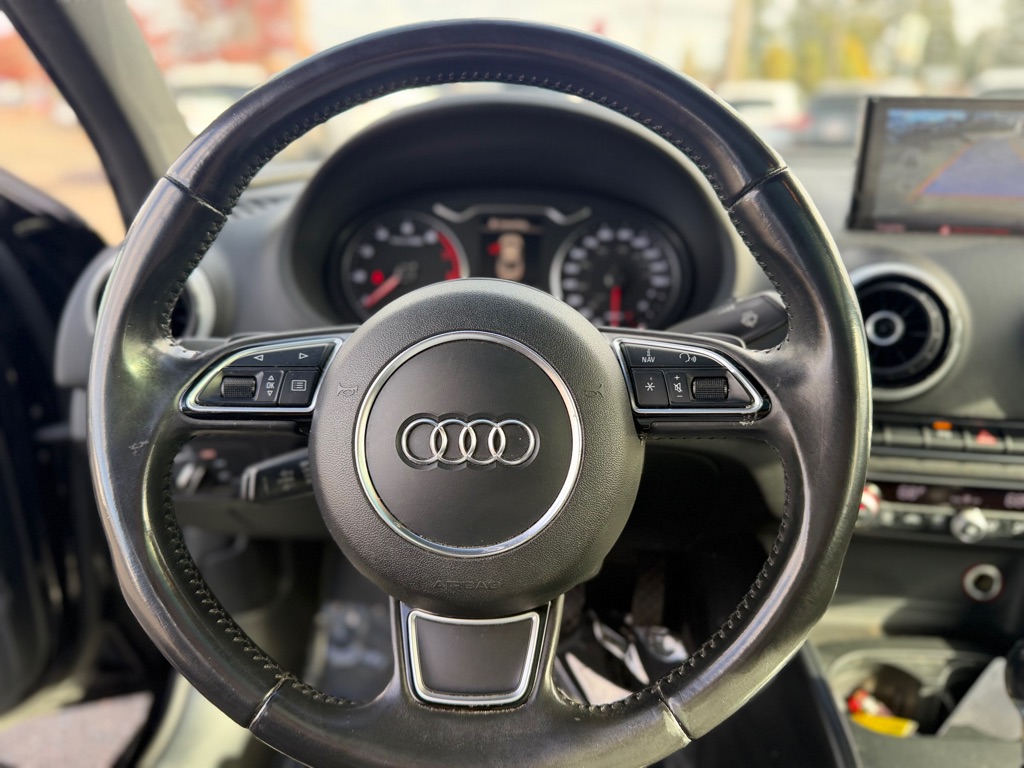 Photo 14 of this AUDI A3