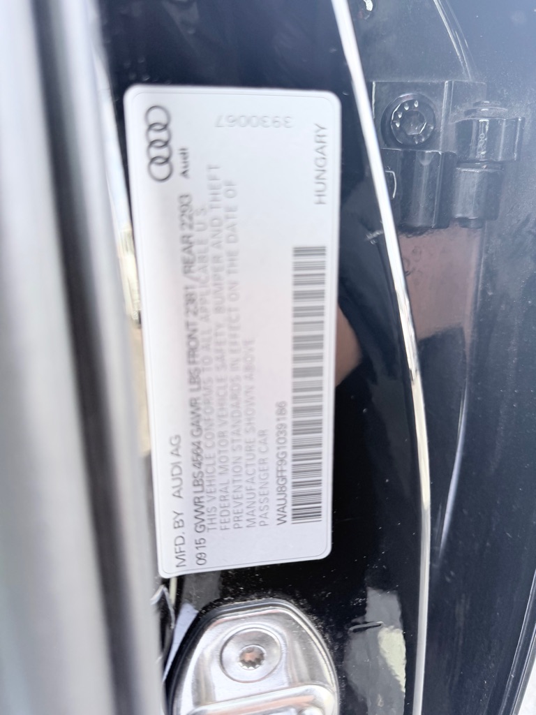 Photo 24 of this AUDI A3