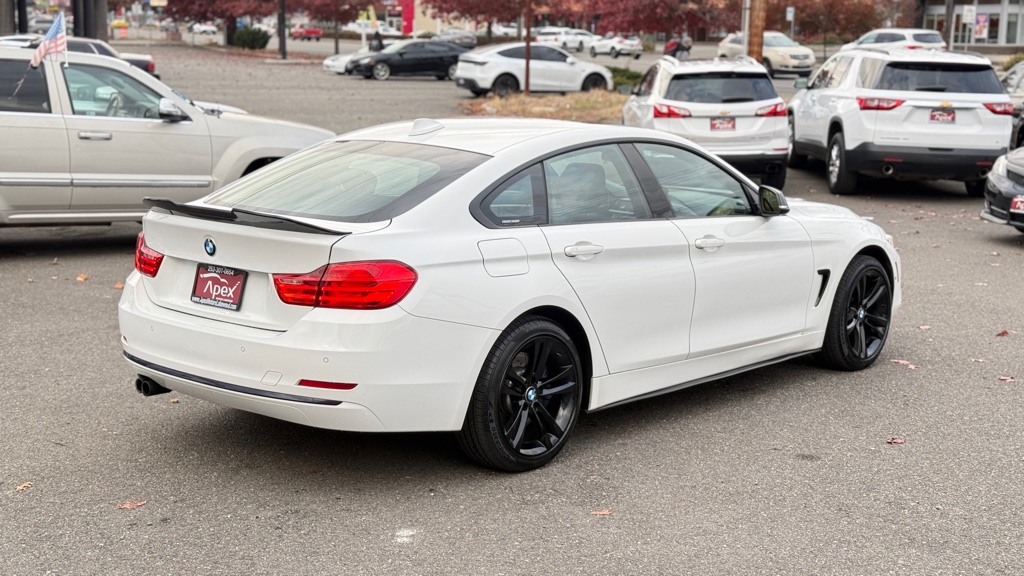 Photo 7 of this BMW 4 SERIES