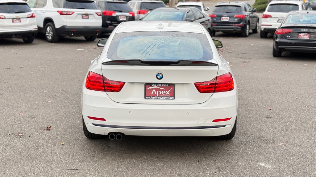 Photo 8 of this BMW 4 SERIES