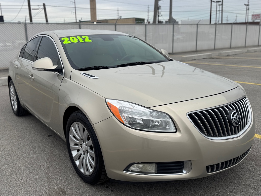 2012 Buick Regal Base's photo