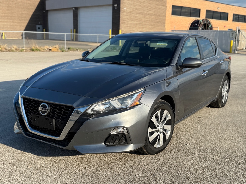 2020 Nissan Altima S's photo