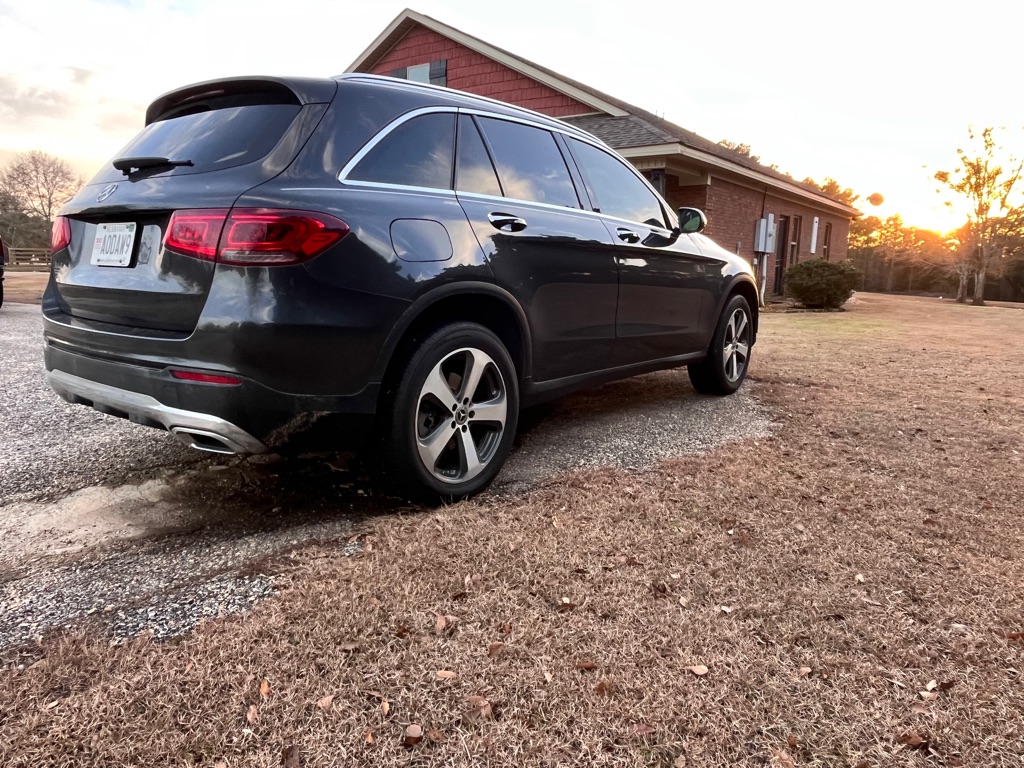 Photo 4 of this MERCEDES GLC 300