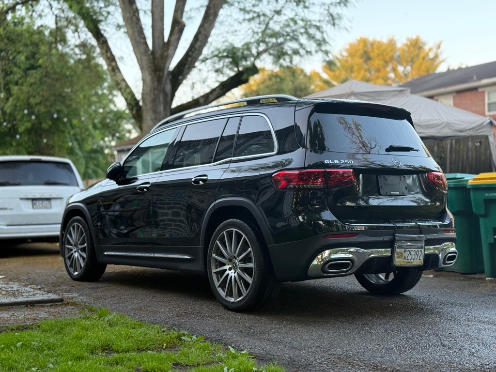 2021 Mercedes-Benz GLB Base's photo