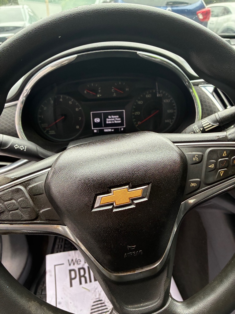 Photo 12 of this CHEVROLET MALIBU