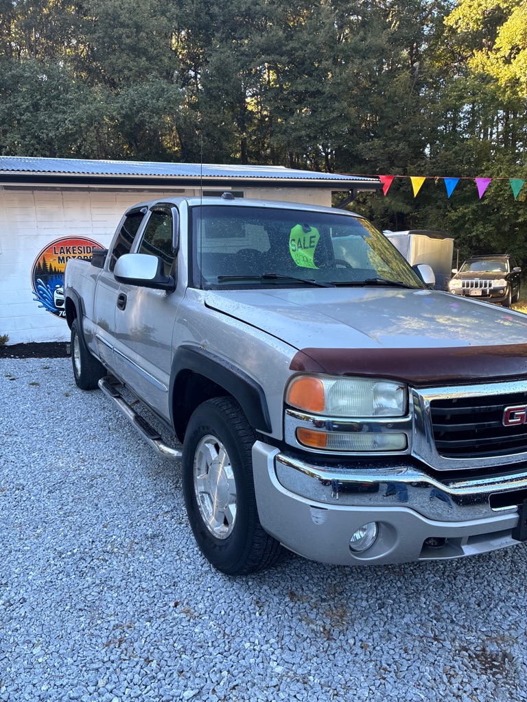 Photo 3 of this GMC NEW SIERRA