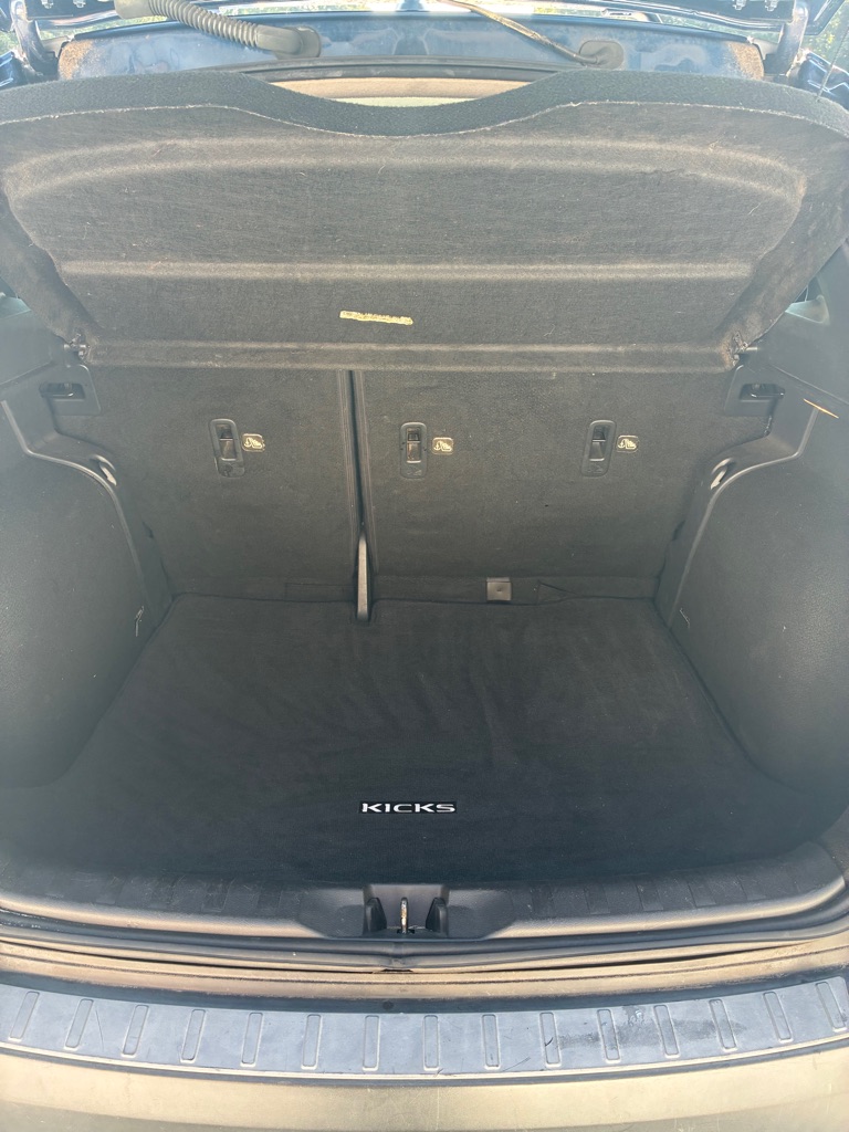 Photo 9 of this NISSAN KICKS