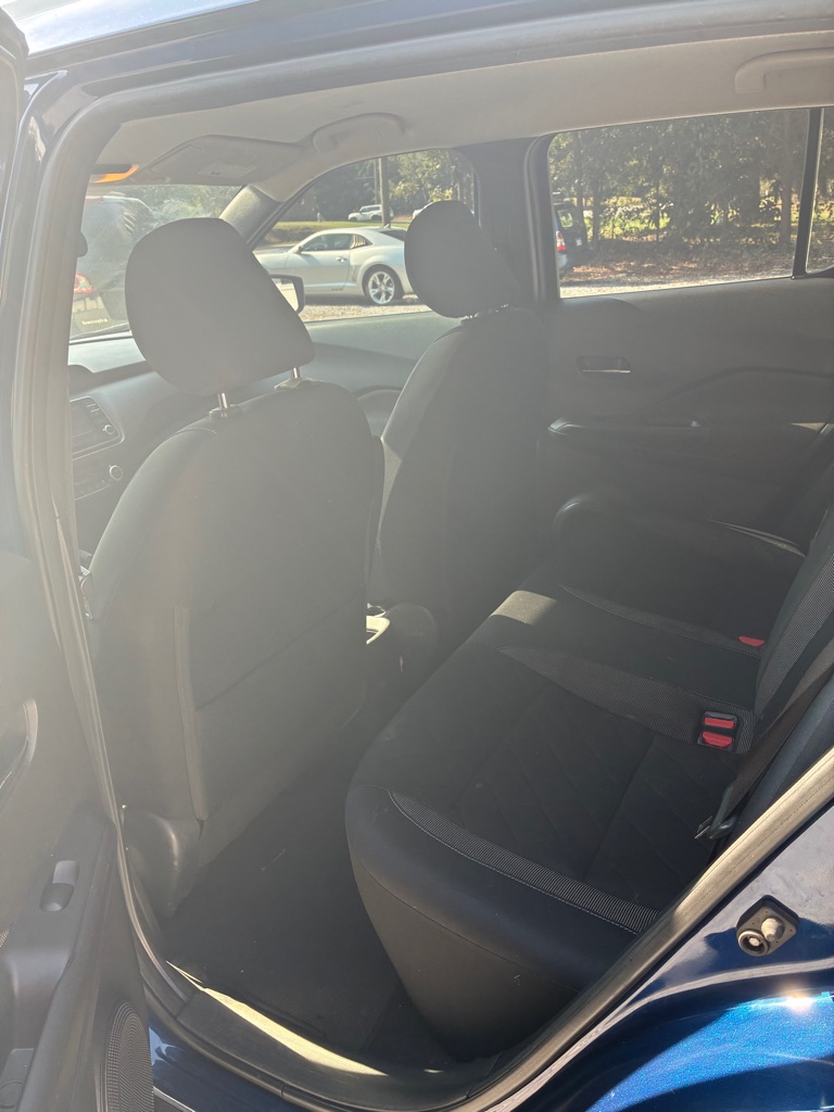 Photo 8 of this NISSAN KICKS