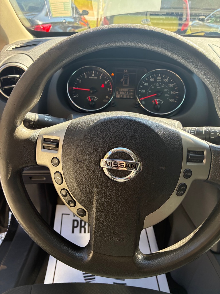 Photo 9 of this NISSAN ROGUE SELECT