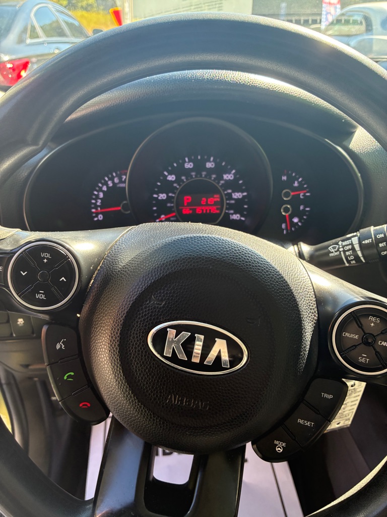 Photo 9 of this KIA SOUL