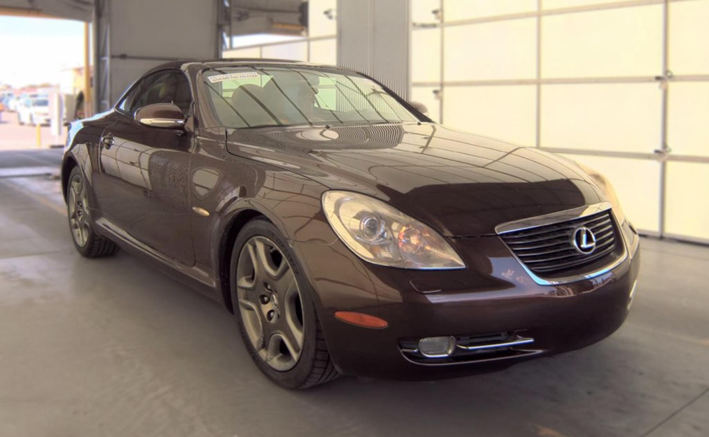 Photo 3 of this LEXUS SC 430