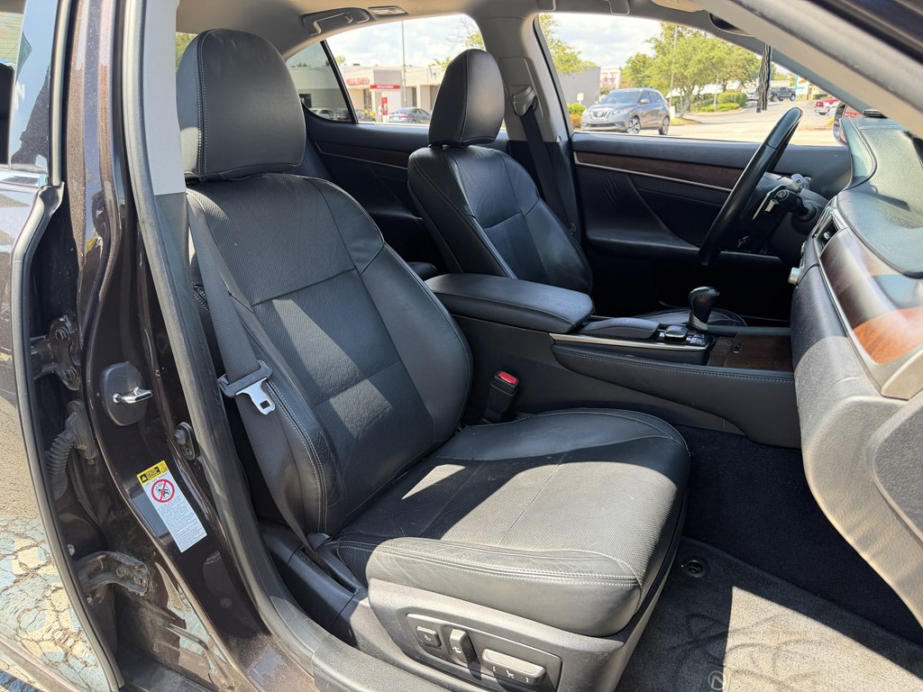 Photo 26 of this LEXUS GS 350