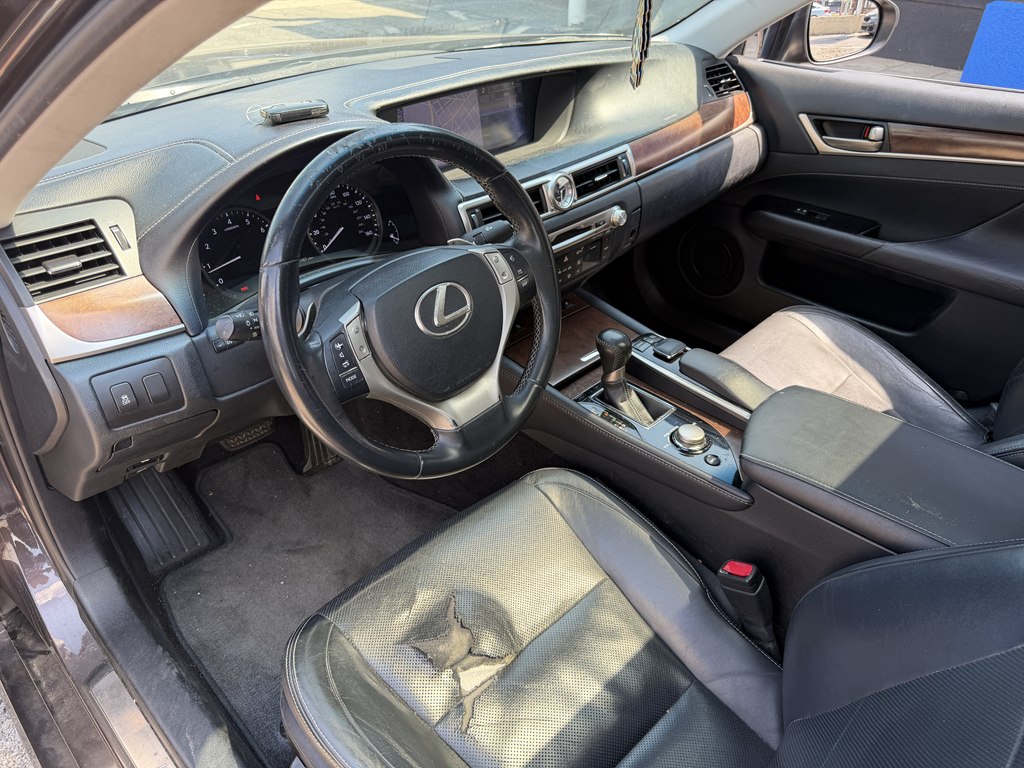 Photo 13 of this LEXUS GS 350