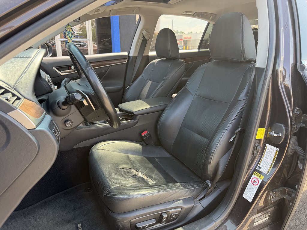 Photo 11 of this LEXUS GS 350