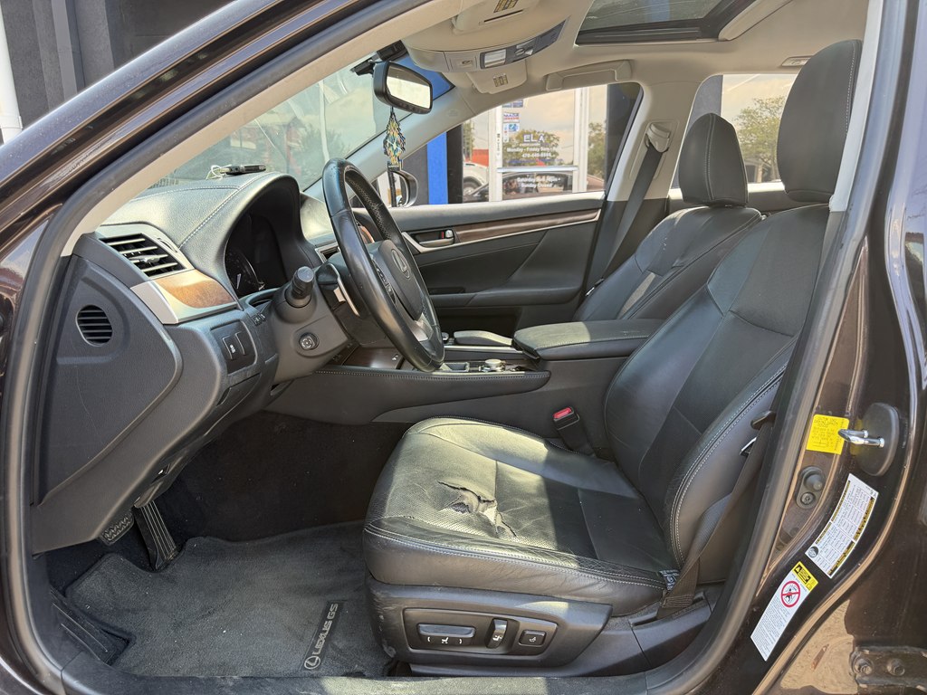 Photo 12 of this LEXUS GS 350