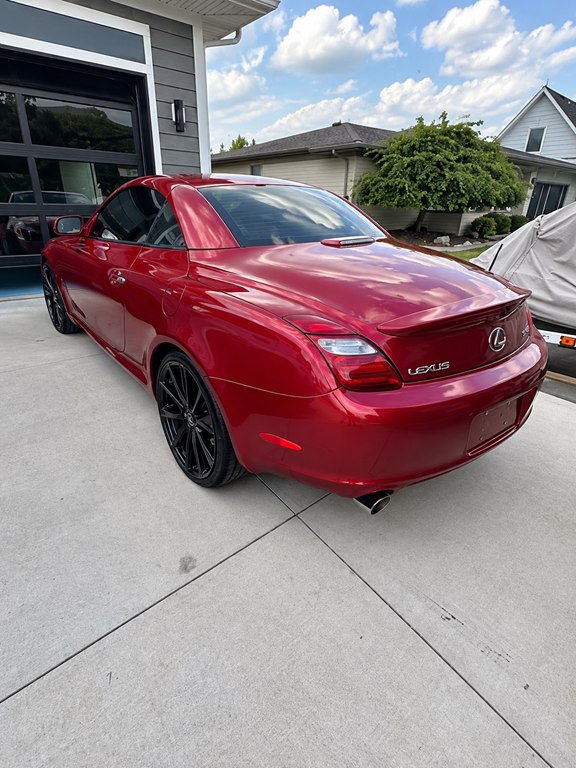 Photo 2 of this LEXUS SC 430