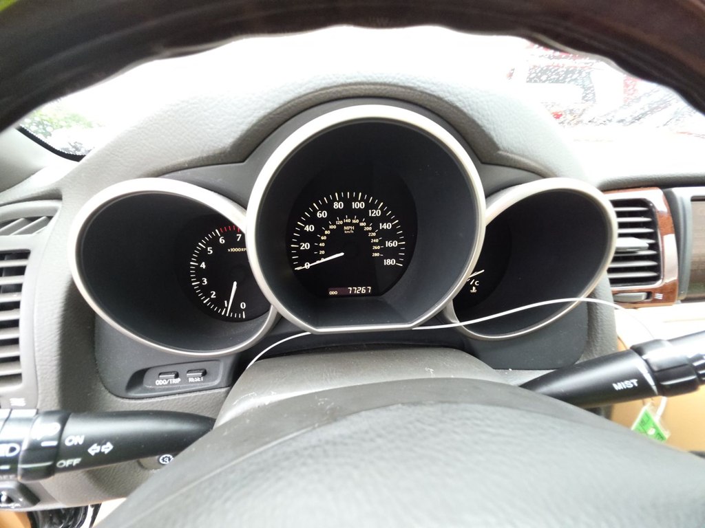 Photo 8 of this LEXUS SC 430