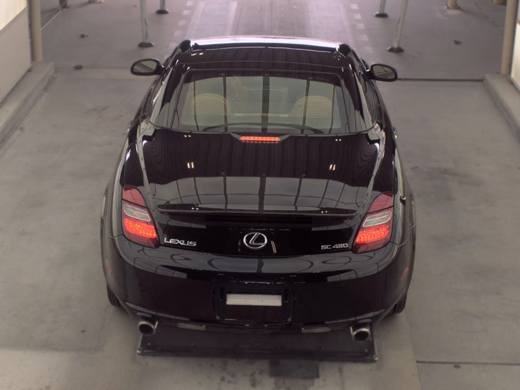 Photo 5 of this LEXUS SC 430