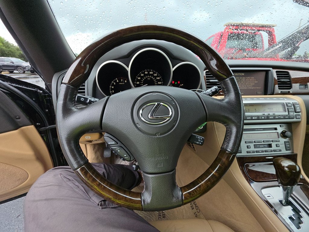 Photo 12 of this LEXUS SC 430