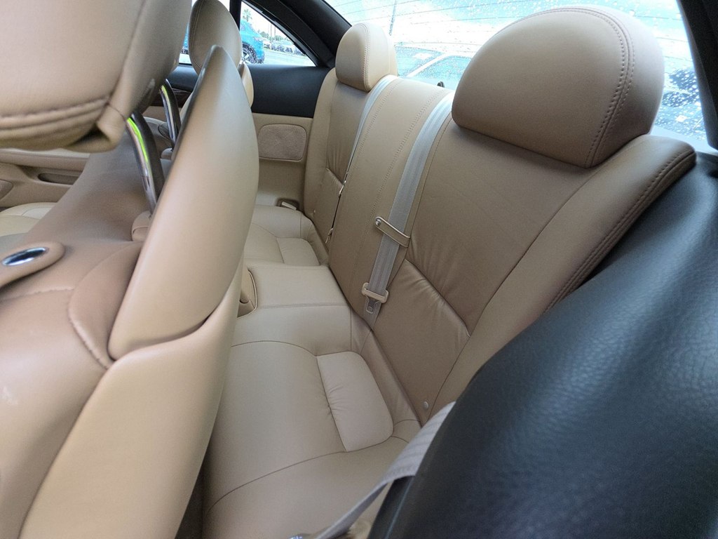Photo 11 of this LEXUS SC 430
