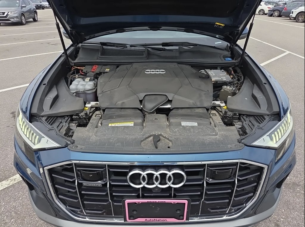 Photo 20 of this AUDI Q8