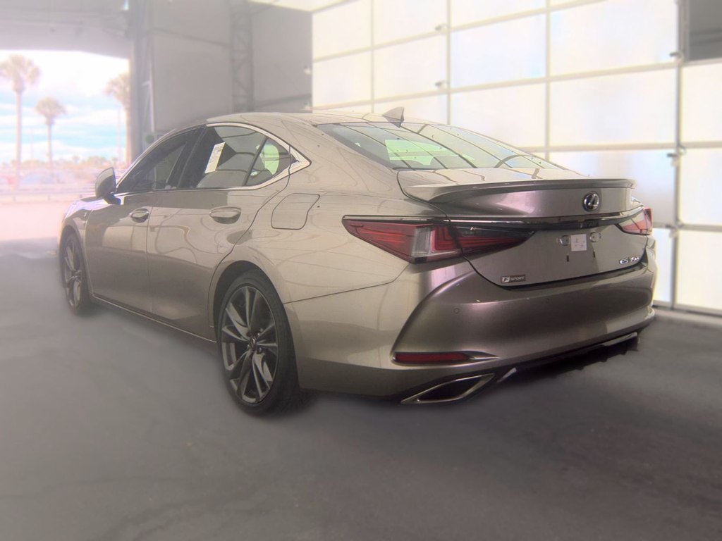 Photo 5 of this LEXUS ES 350
