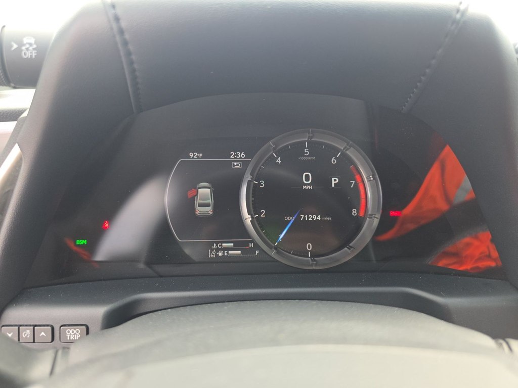 Photo 9 of this LEXUS ES 350