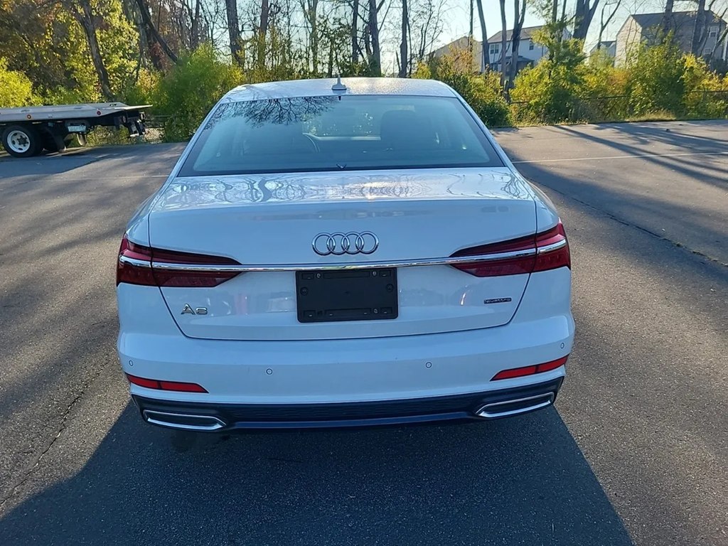 Photo 4 of this AUDI A6
