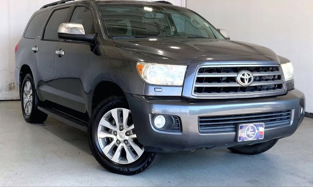 Photo 2 of this TOYOTA SEQUOIA